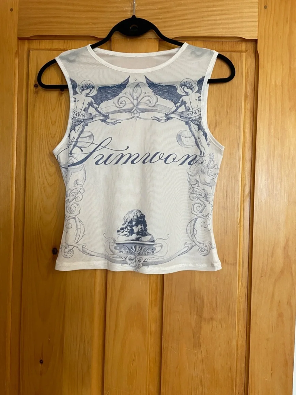 M Stunning Vintage-Inspired White Graphic Tank Top - Picture 1 of 7